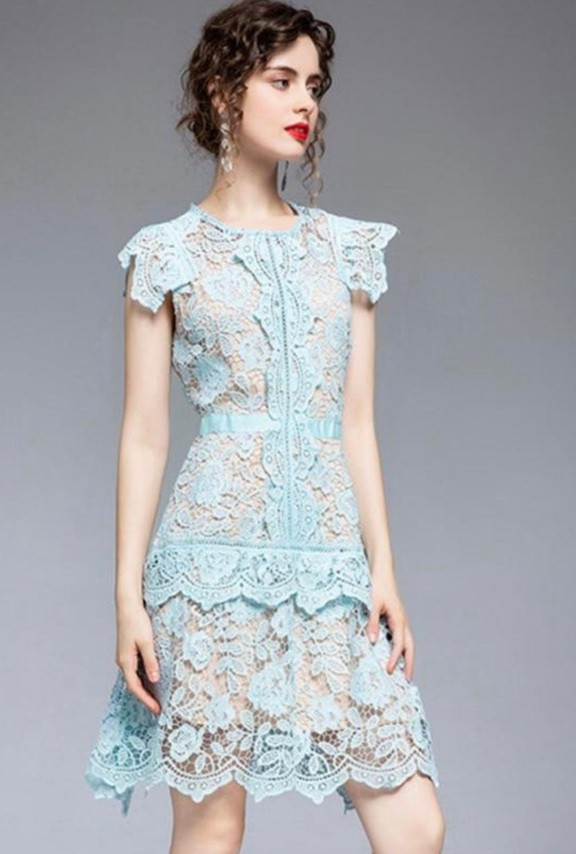 Lace lavi dress