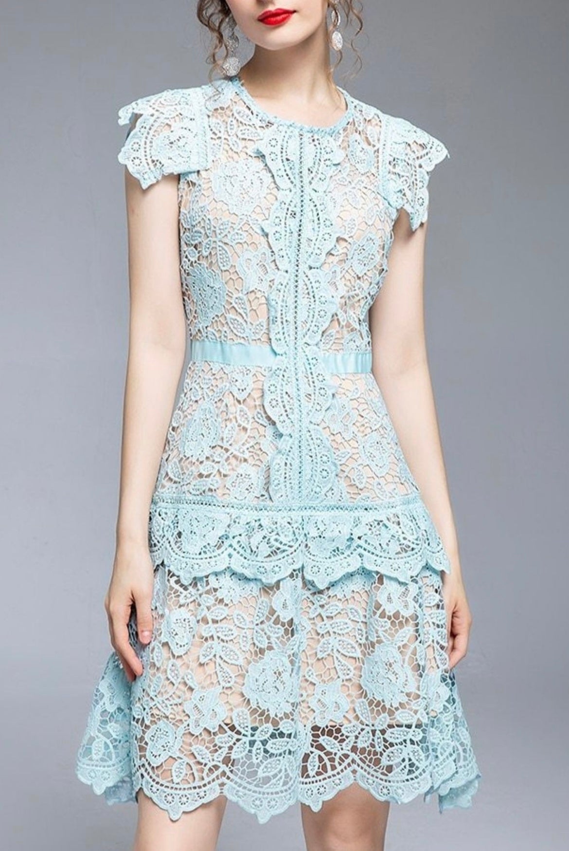 Lace lavi dress