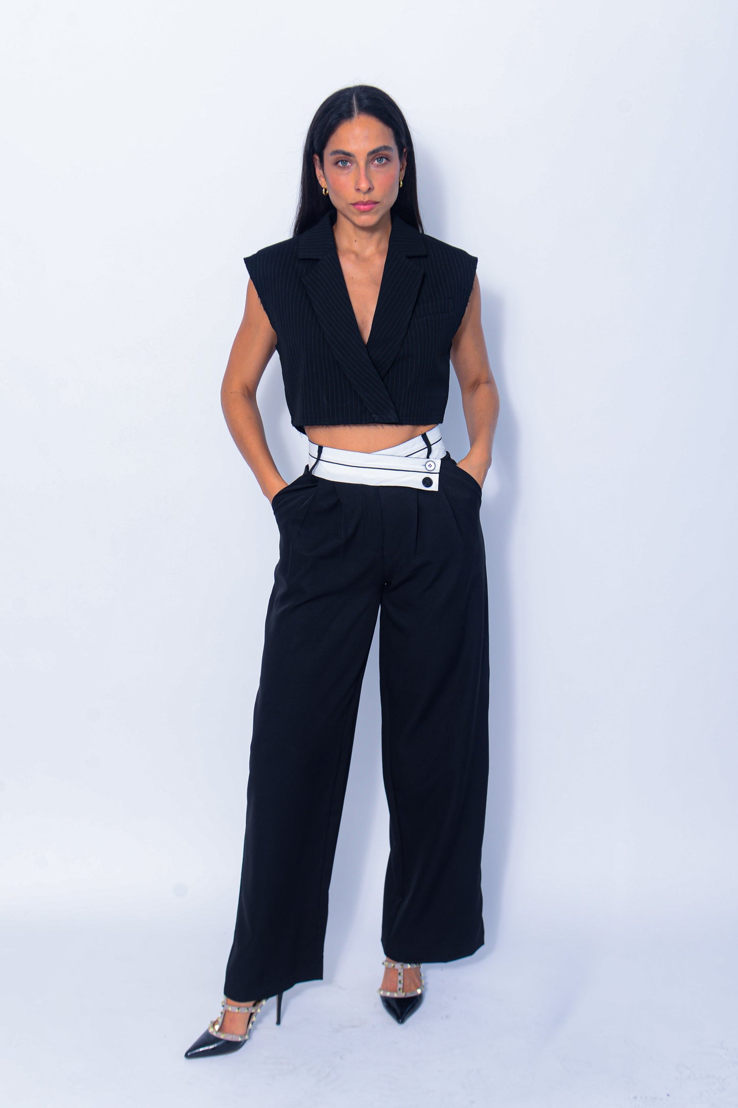 Asymmetric black pants