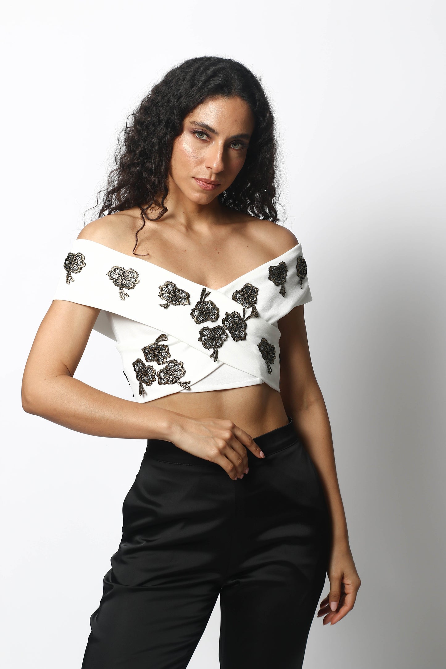 WHITE TOP WITH EMBROIDERIES BY PATRICIA TRUJILLO